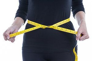 Woman cuts calories, loses 28 cm off waist - VnExpress International