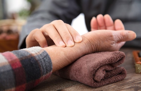 Training the Hands of the Future: Reimagining the TCM Pulse